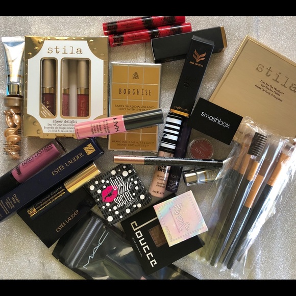 12-pc Full Sz Makeup & Beauty Mystery Box - Picture 11 of 15